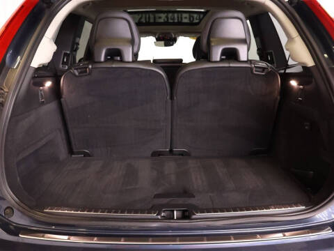 2020 Volvo XC90 T5 Momentum