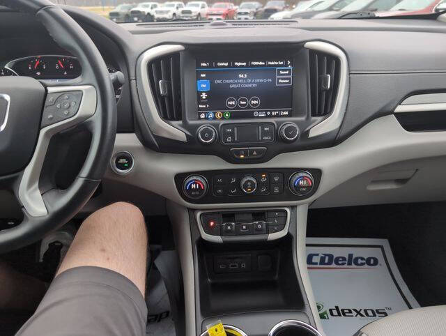 2023 GMC Terrain SLT