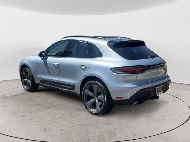 2025 Porsche Macan