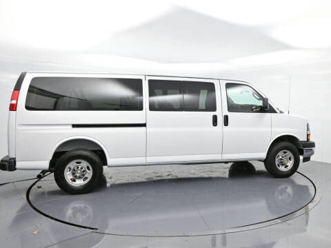 2025 Chevrolet Express LT 3500