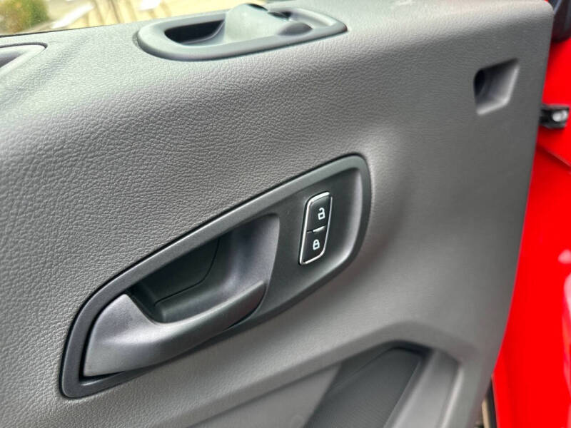 2025 Ford Transit 150