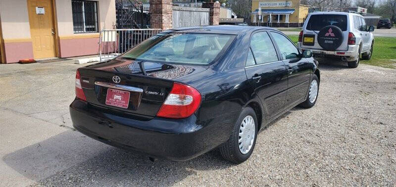 2004 Toyota Camry Standard