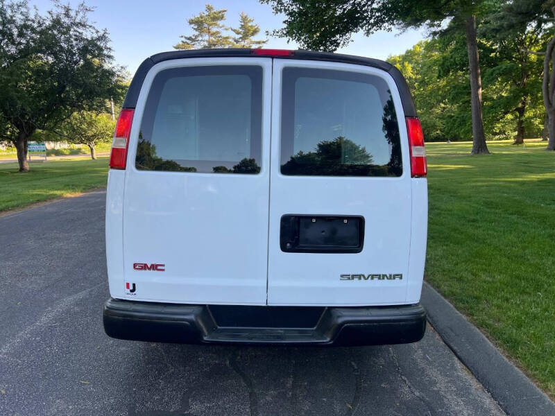 2015 GMC Savana 2500
