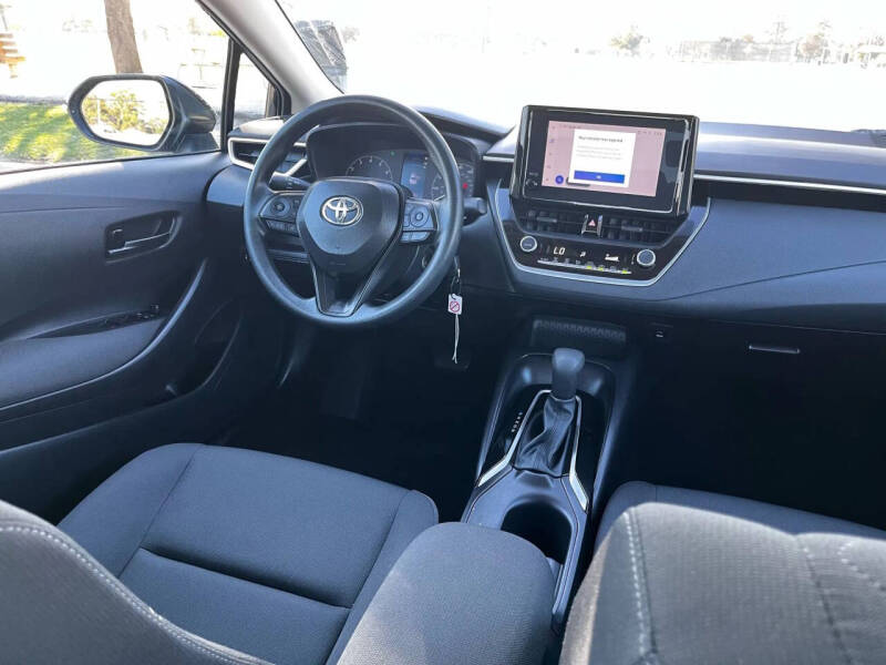 2025 Toyota Corolla LE