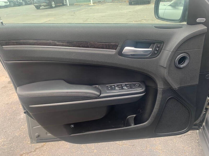 2018 Chrysler 300 Limited