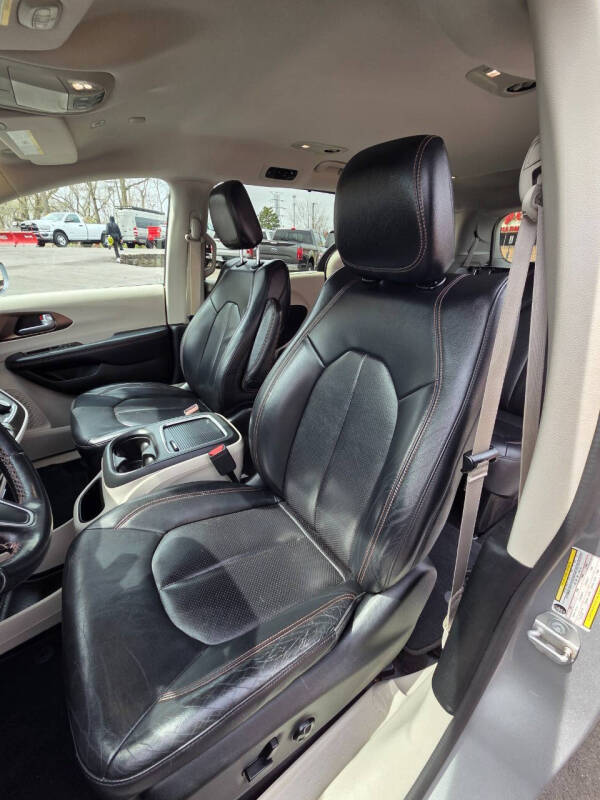 2018 Chrysler Pacifica Touring L