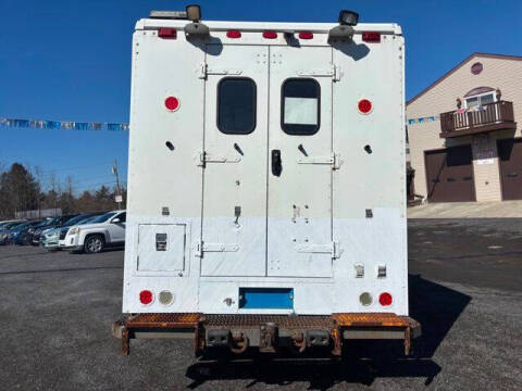 2014 Freightliner MT45 Chassis