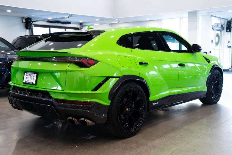 2024 Lamborghini Urus Performante