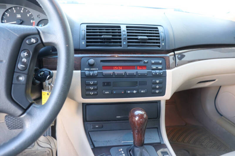 2002 BMW 3 Series 325i