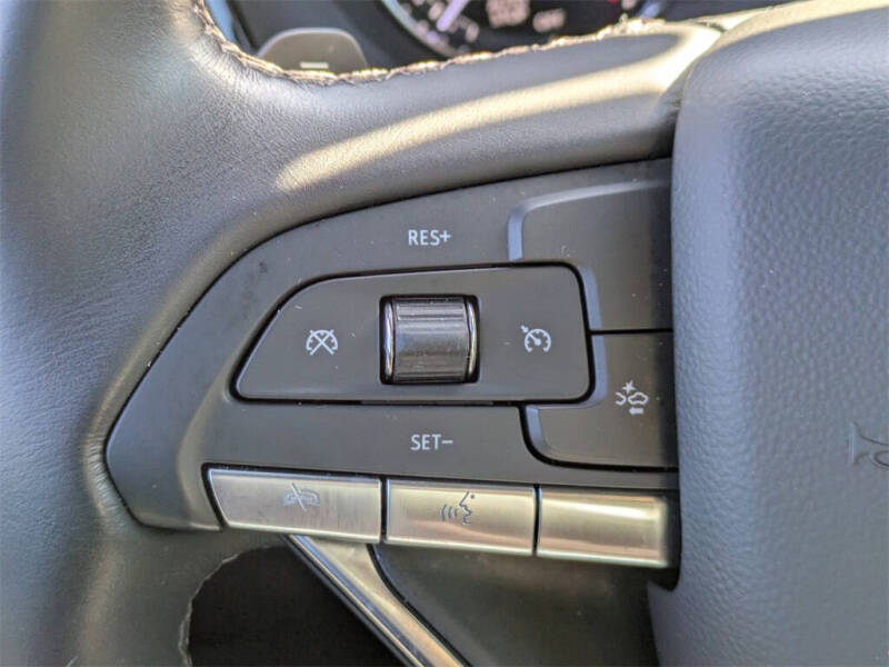 2025 Cadillac XT6 Luxury