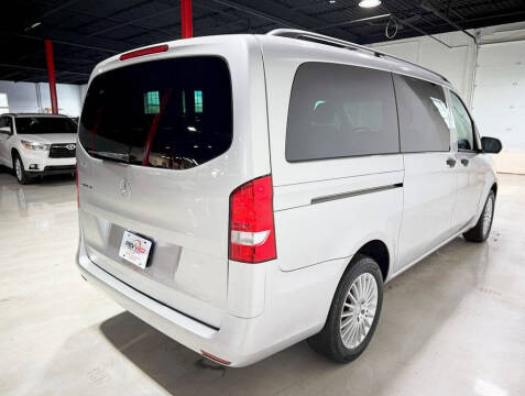 2017 Mercedes-Benz Metris Passenger