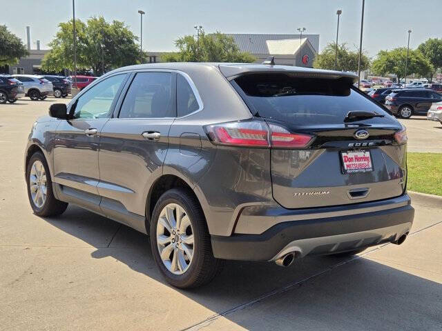 2022 Ford Edge Titanium