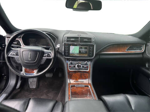 2017 Lincoln Continental Select