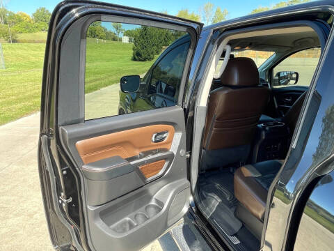 2017 Nissan Titan Platinum Reserve