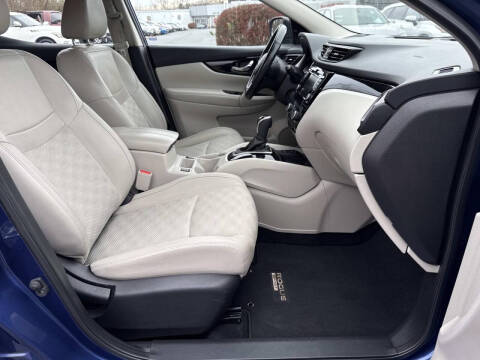 2022 Nissan Rogue Sport SV