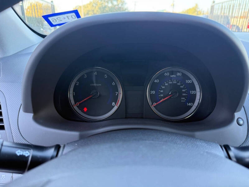 2016 Hyundai Accent SE