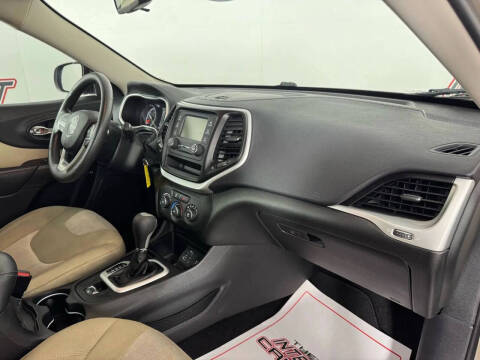 2015 Jeep Cherokee Sport