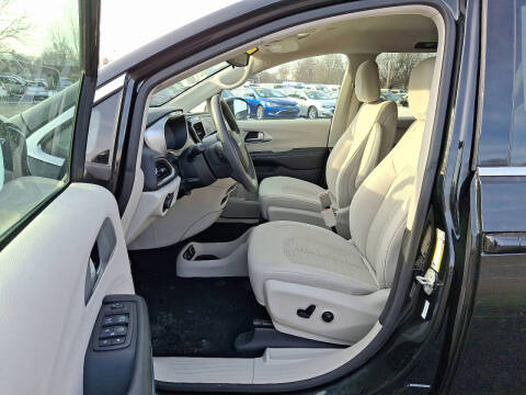 2018 Chrysler Pacifica Hybrid Touring Plus