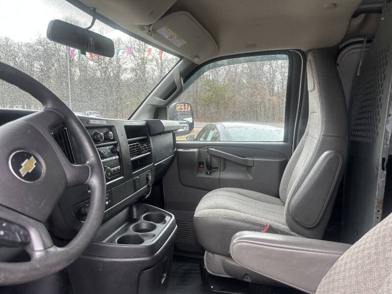 2017 Chevrolet Express 2500