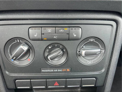 2012 Volkswagen Beetle