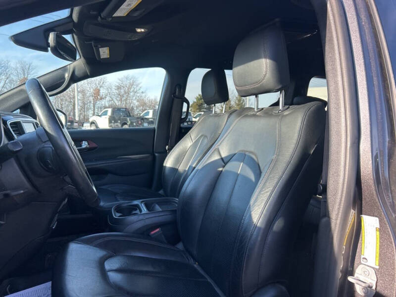 2020 Chrysler Pacifica Touring L