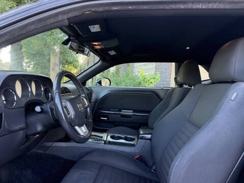 2013 Dodge Challenger SXT