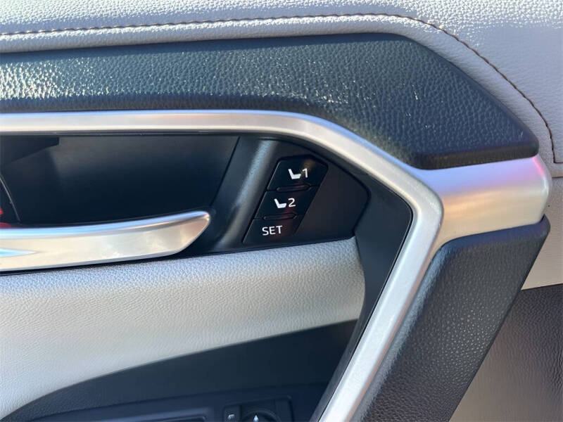 2019 Toyota RAV4 Hybrid Limited