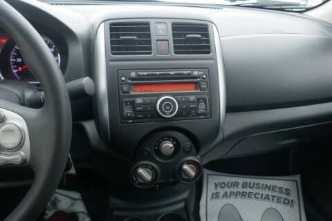 2013 Nissan Versa 1.6 SV