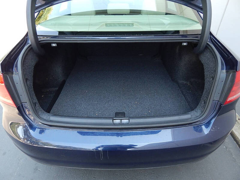 2015 Volkswagen Passat 1.8T Wolfsburg Edition