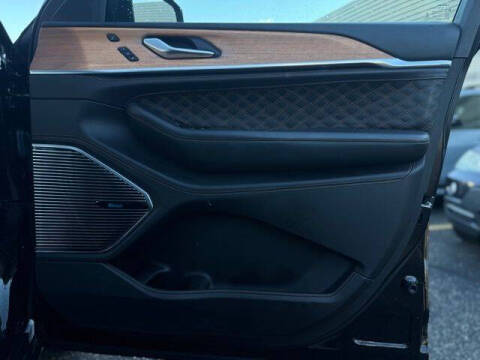 2023 Jeep Grand Cherokee Summit