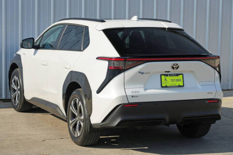 2024 Toyota bZ4X XLE