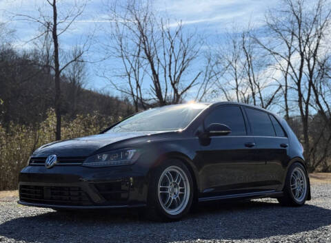 2017 Volkswagen Golf R 4Motion