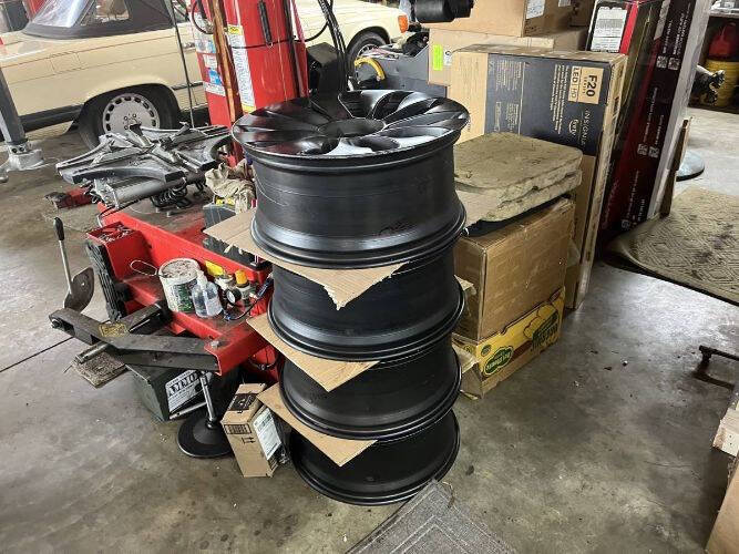 2023 Tesla 3 Performance