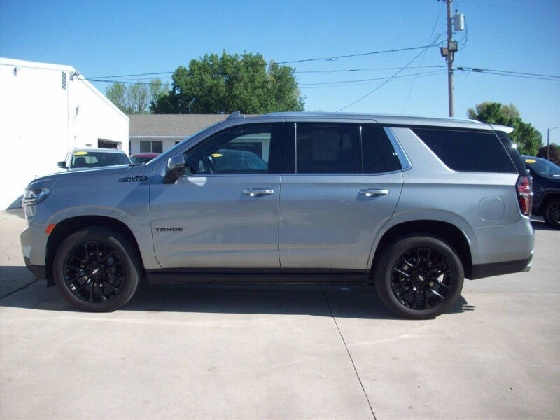 Used 2024 Chevrolet Tahoe High Country with VIN 1GNSKTKL7RR224281 for sale in Kansas City