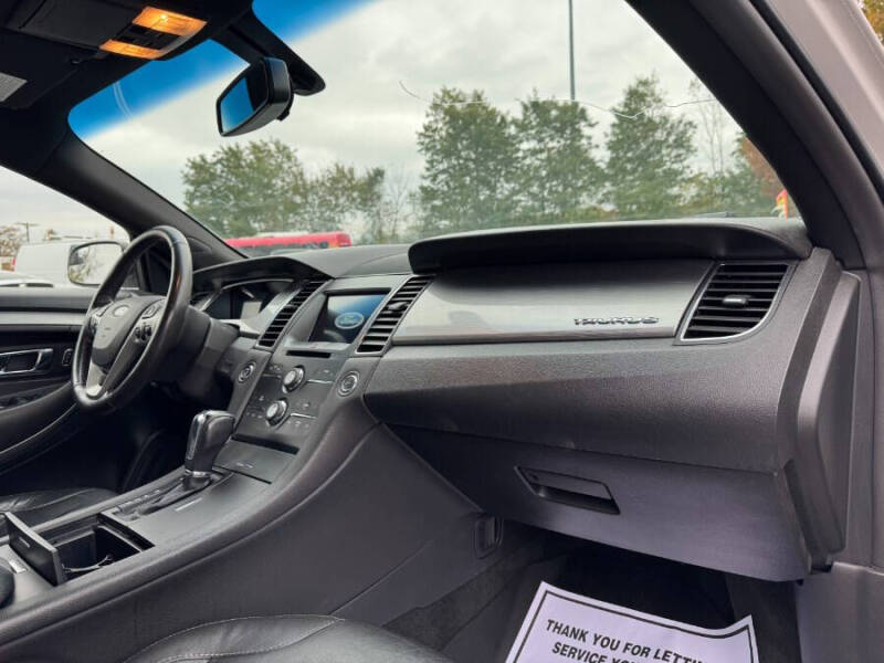 2016 Ford Taurus SEL