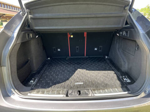 2020 Jaguar F-PACE SVR