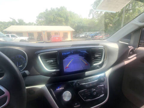 2017 Chrysler Pacifica Touring