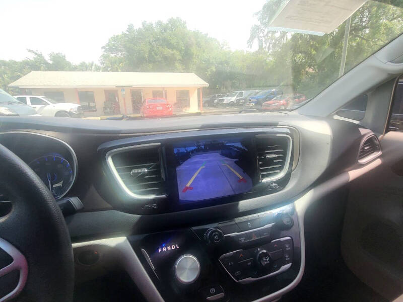 2017 Chrysler Pacifica Touring