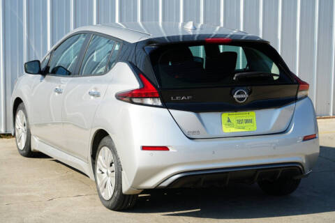 2023 Nissan LEAF S