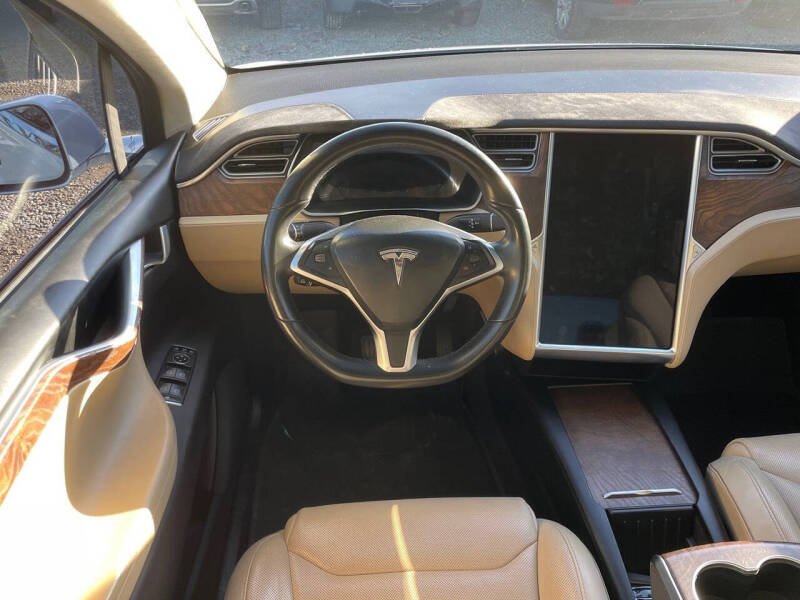 2016 Tesla Model X 90D
