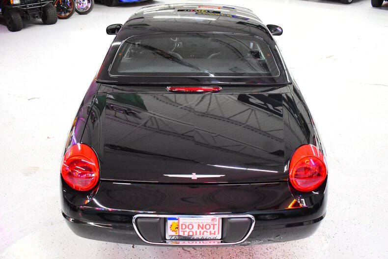 2002 Ford Thunderbird Deluxe