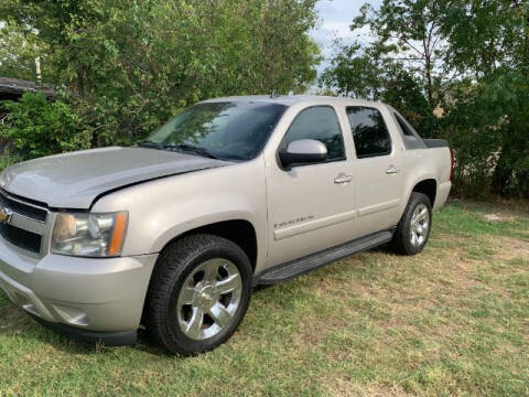 2007 Chevrolet Avalanche for sale at Allen Motor Co in Dallas TX