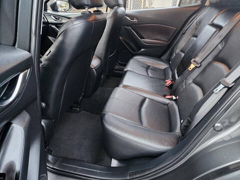 2018 Mazda MAZDA3 Grand Touring