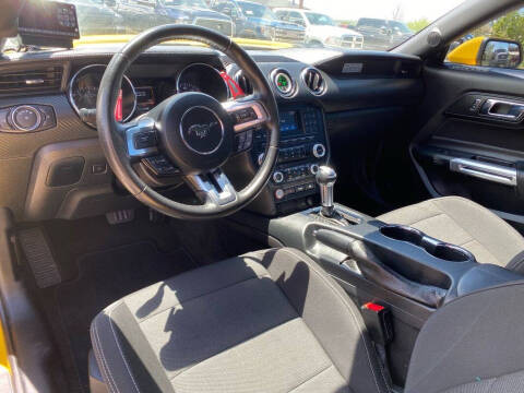 2017 Ford Mustang V6