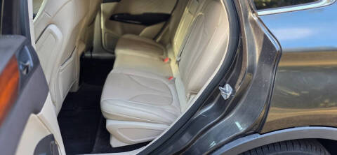 2017 Lincoln MKC Select