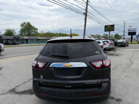 2016 Chevrolet Traverse LS
