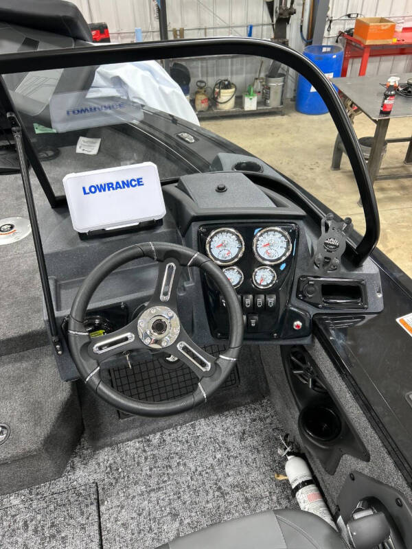 2025 Tracker TARGA 19 COMBO