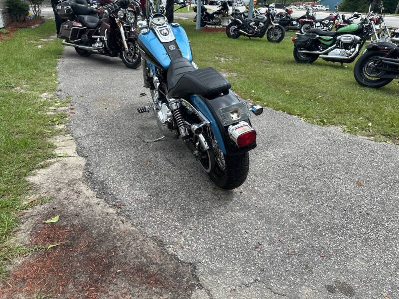 2011 Harley-Davidson FXDC