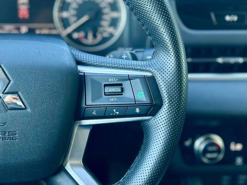 2025 Mitsubishi Outlander Trail Edition