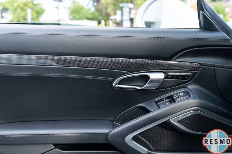 2015 Porsche 911